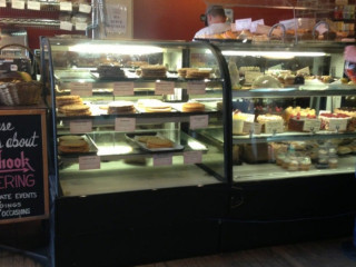 Crest Hill Bakery