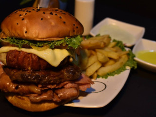 Punto Burger