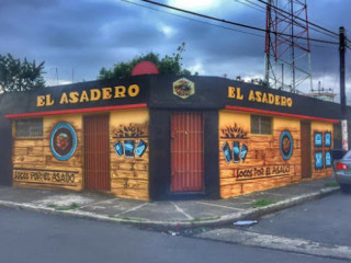 El Asadero, Locos Por El Asado