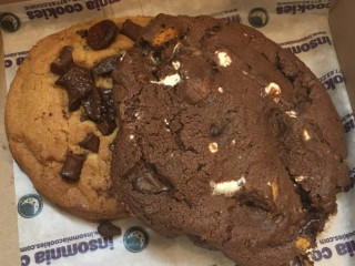 Insomnia Cookies