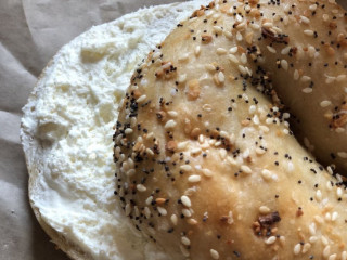 Meshuggah Bagels Midtown