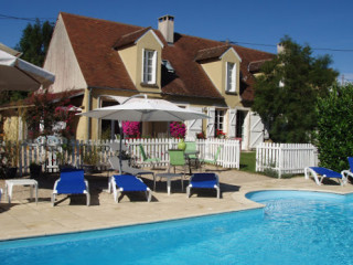 Le Petit Relais