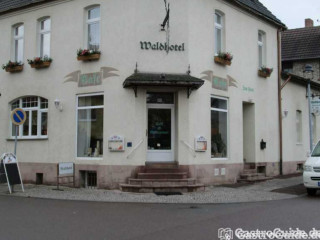 Waldhotel