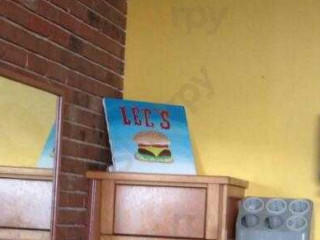 Lee's Hamburgers