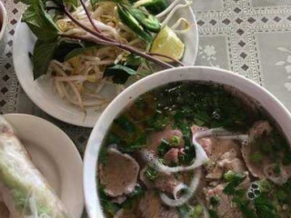 Basil Pho