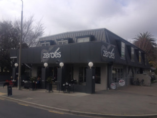 Zeroes Cafe