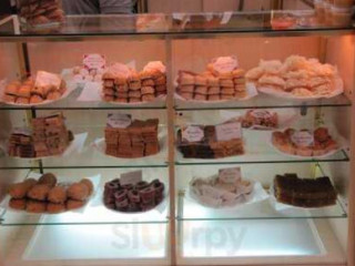 Fleur De Lily Bakery Cafe