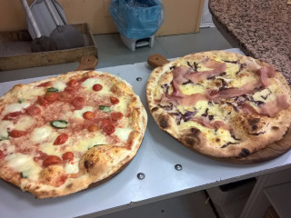 Pizzeria Fast Food Stuzzico Di Borelli Giovanni