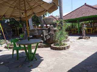 Rumah Makan Garden House