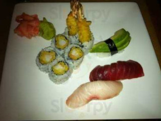 Makimoto Sushi Asian Kitchen