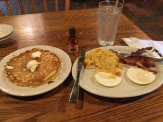 Cracker Barrel Old Country Store