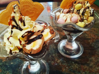 Tomassi's Ice-cream Shop