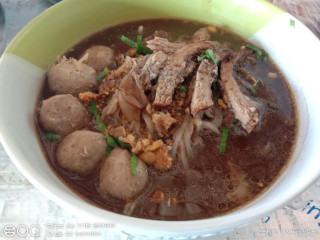 ก๋วยเตี๋ยวเรียนน้อย