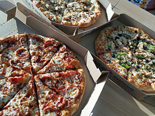 Domino's Pizza دومينوز بيتزا