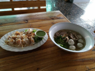 ก๋วยเตี๋ยวเส้นปลาจุฑามาศ