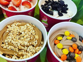 Menchie's Frozen Yogurt