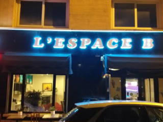 L'espace B