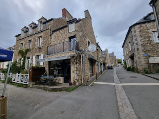 La Petite Creperie