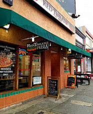 Red Tomato Pizza House