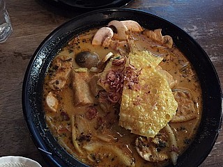 Laksa Bar