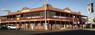 Hotel Charleville