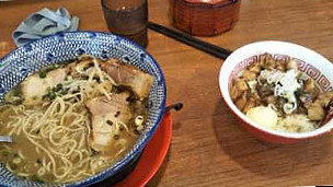 アイアイラーメン Xīn Róng Diàn