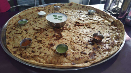 Aloo Gajar Gobi Parantha