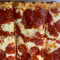 Detroit Deep Dish Pizza (Large 8 Pc)