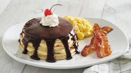 Boston Cream Pie Pancake Tallerken*