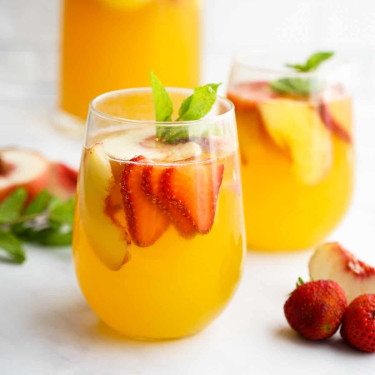 White Peach Sangria