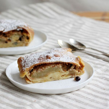 Äppelstrudel